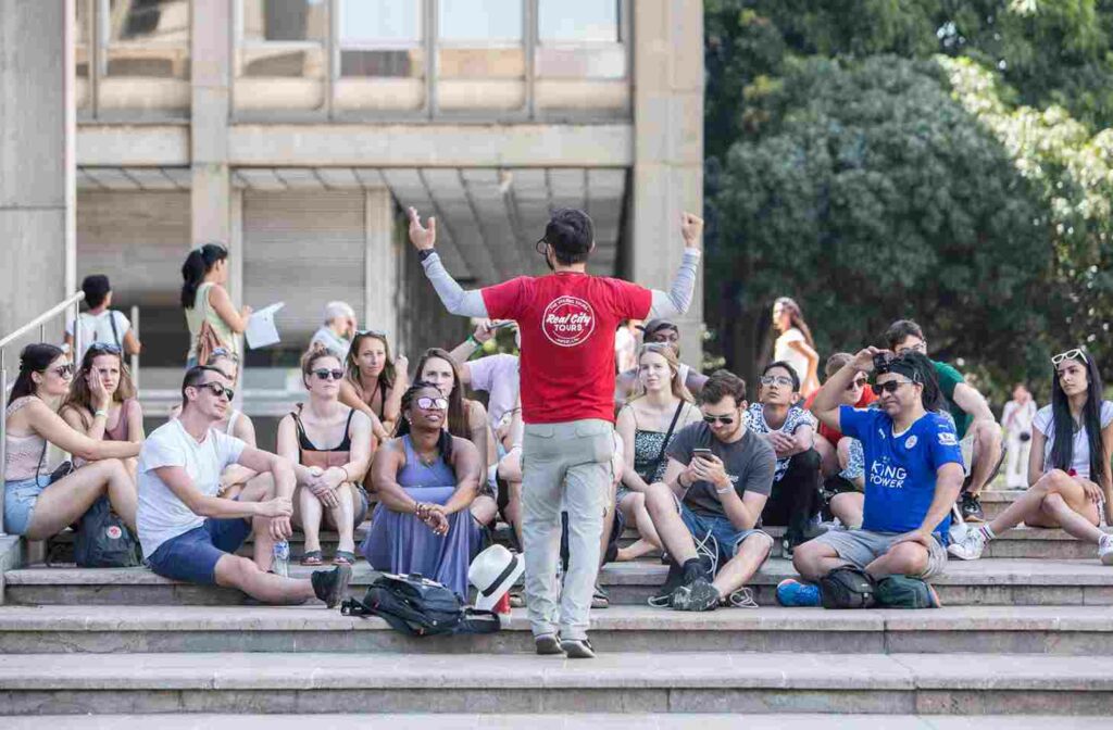 Take a Free Walking Tour 